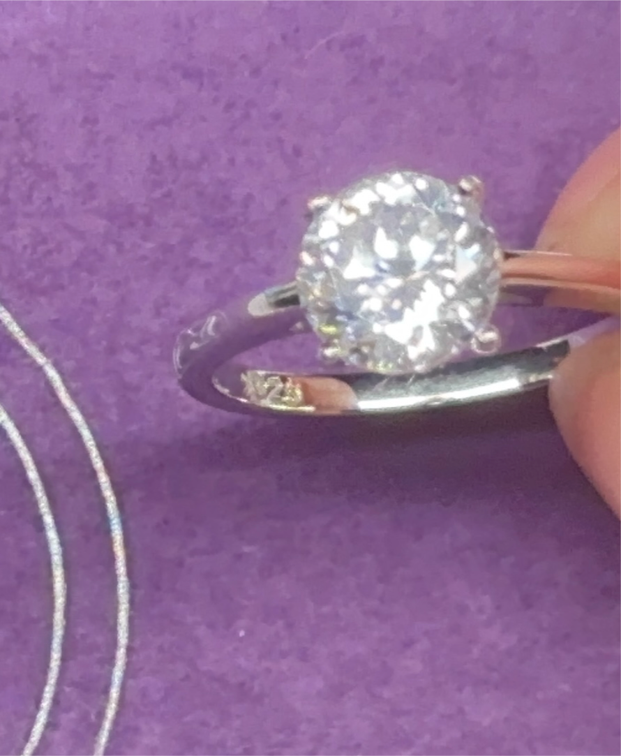 Moissanite solitaire